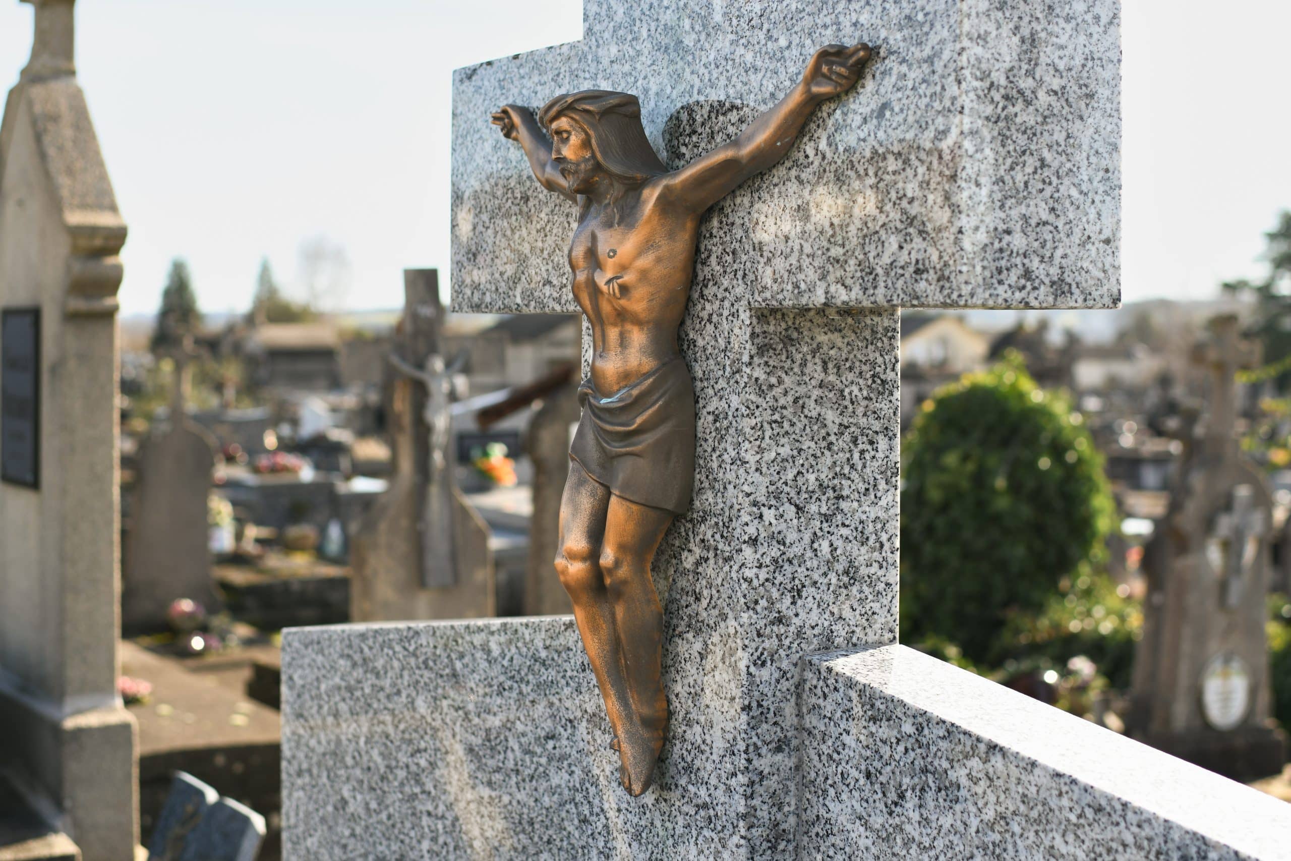 Grabstein mit Jesus darauf