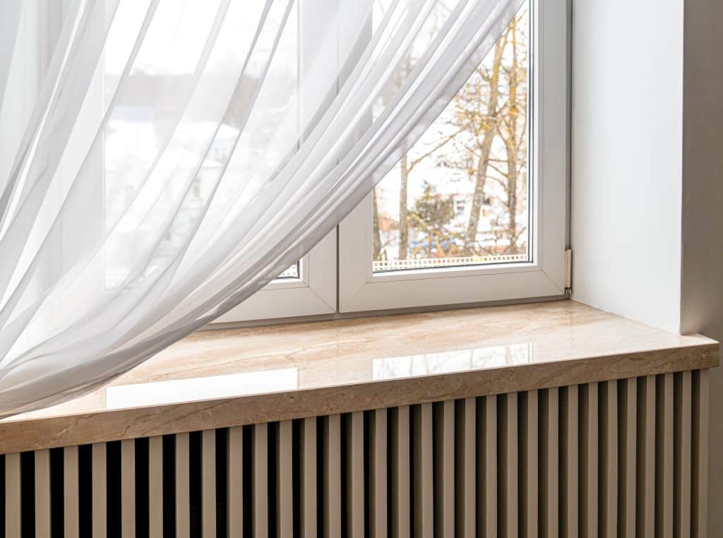 Fensterbank aus hochwertigen Stein